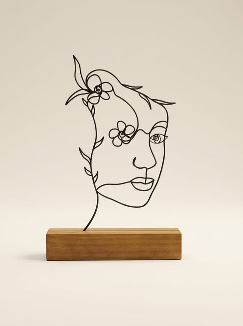 Escultura Aramada Flores Frontal — Arte de Casa